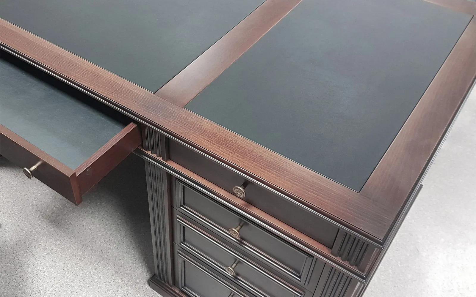 Стол рабочий двухтумбовый Dan-200.1 фото 5