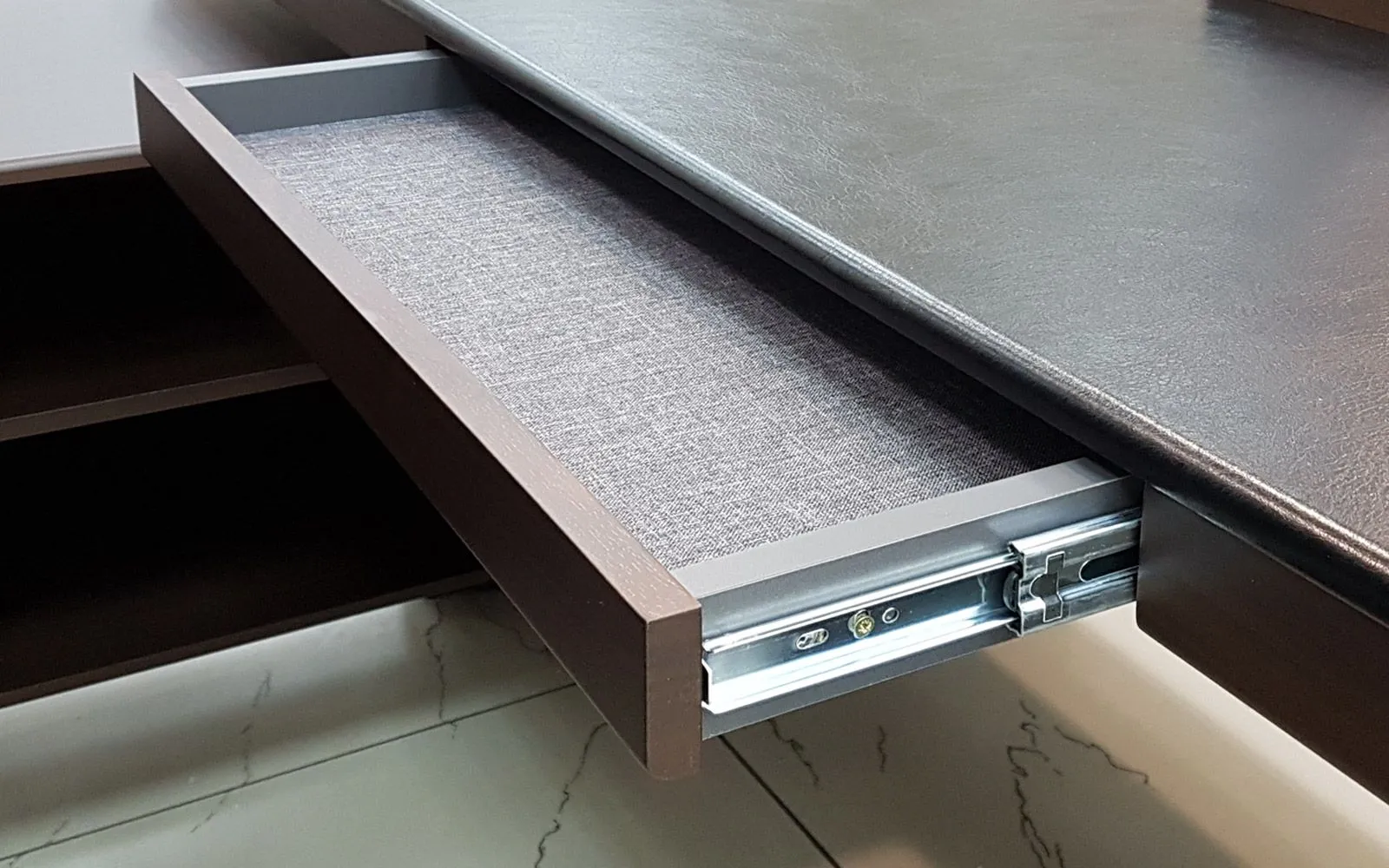 Стол руководителя под тумбу Sydney фото 2